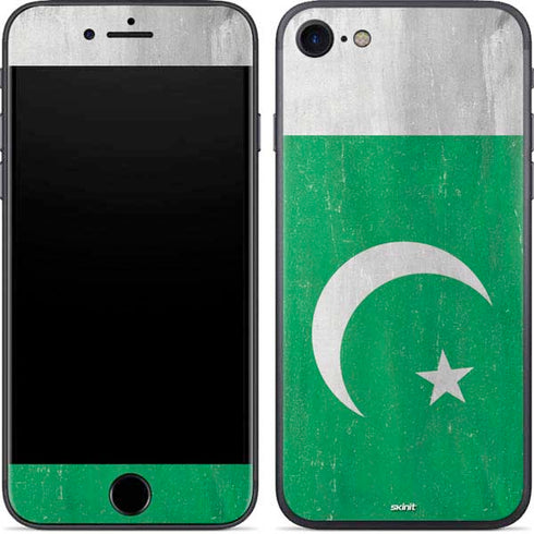 Pakistan Flag Distressed iPhone 8 Skin